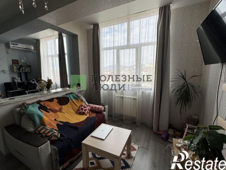 2-комн квартира Изумрудная улица, 42,  д. 42