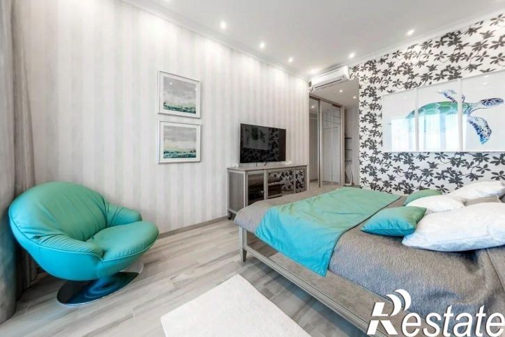 3-комн квартира Курортный проспект, 105,  д. 105