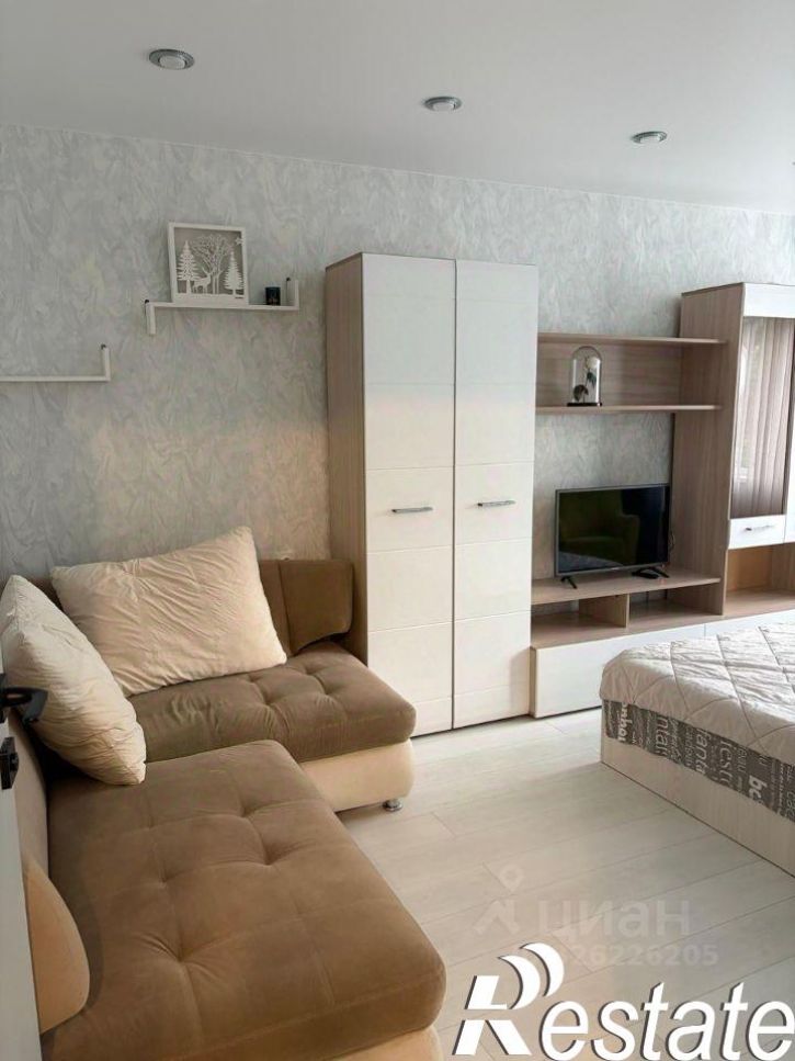 3-комн квартира улица Грибоедова, 17,  д. 17