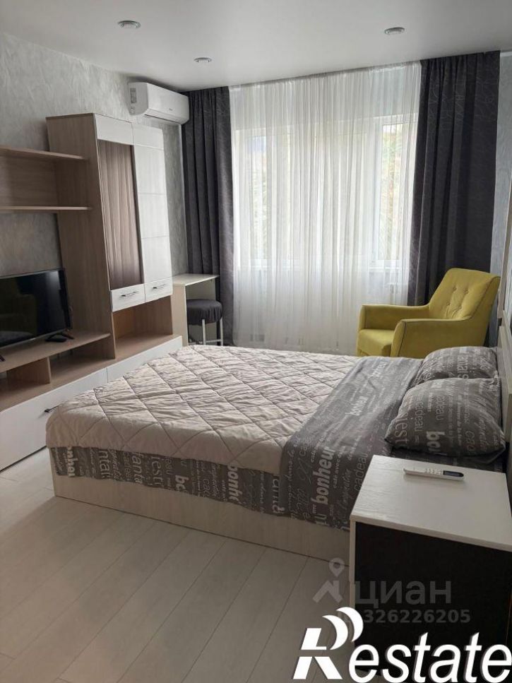 3-комн квартира улица Грибоедова, 17,  д. 17