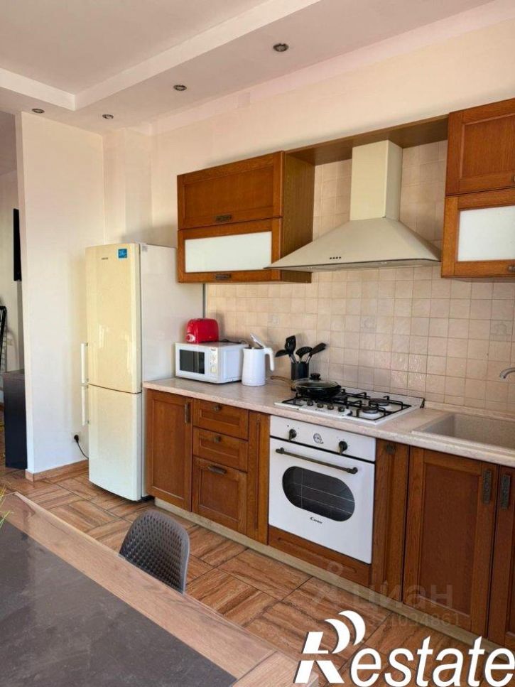 3-комн квартира улица Бестужева, 24,  д. 24