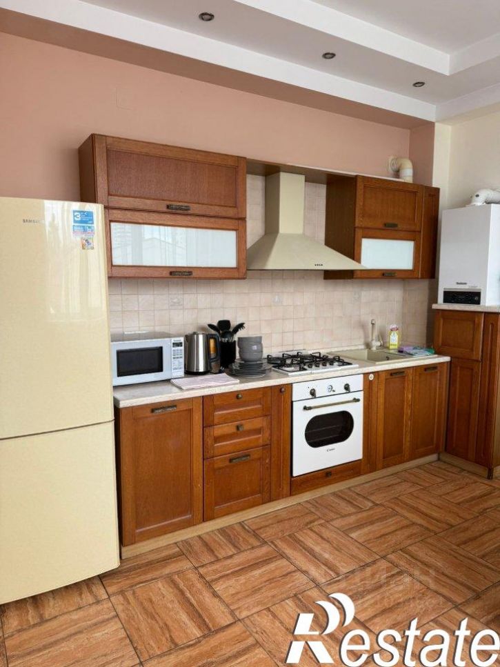 3-комн квартира улица Бестужева, 24,  д. 24