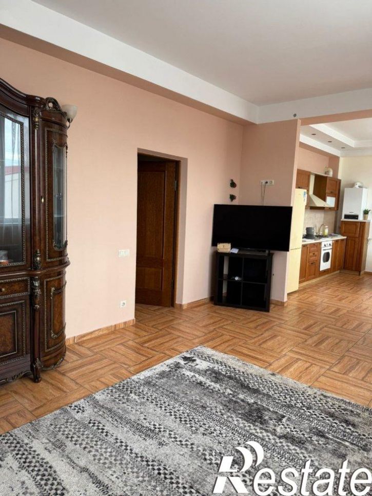 3-комн квартира улица Бестужева, 24,  д. 24