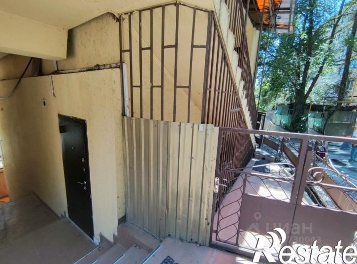 2-комн квартира улица Цюрупы, 32Г/2,  д. 32Г/2