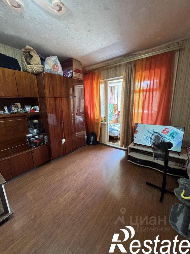 1-комн квартира улица Гагарина, 42,  д. 42