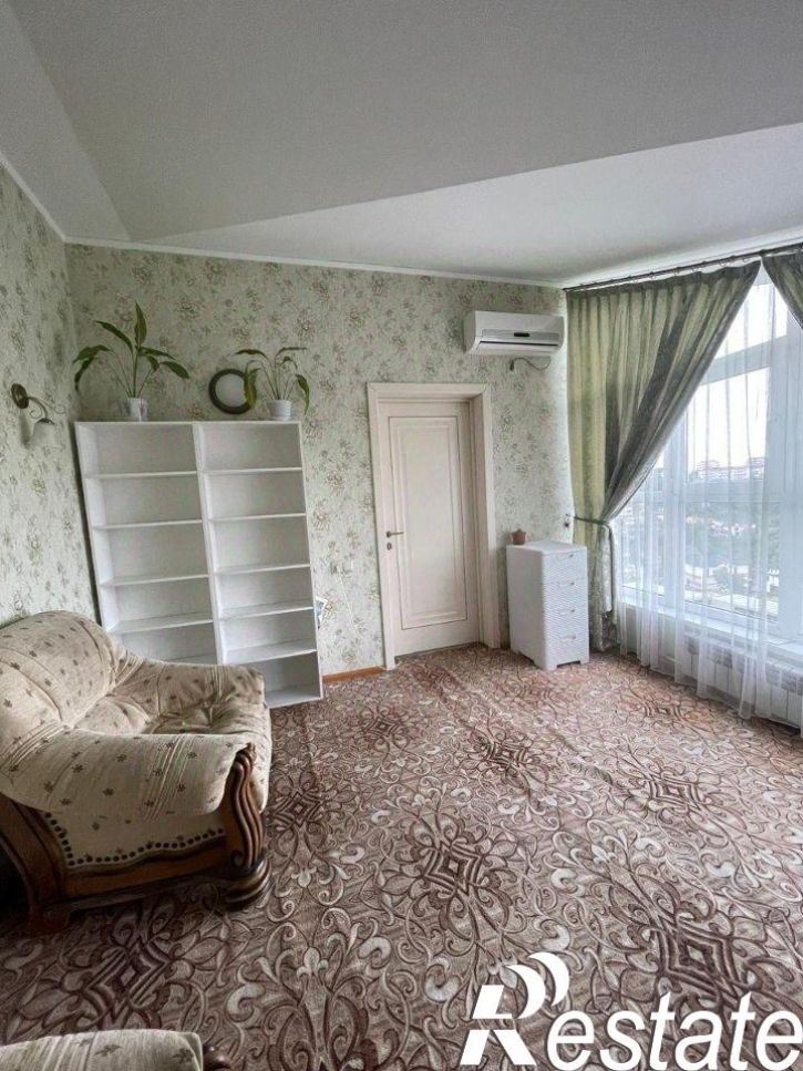 3-комн квартира Виноградная улица, 135/13,  д. 135/13