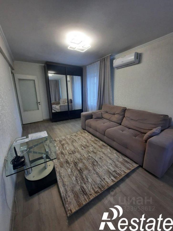 3-комн квартира улица Макаренко, 22,  д. 22
