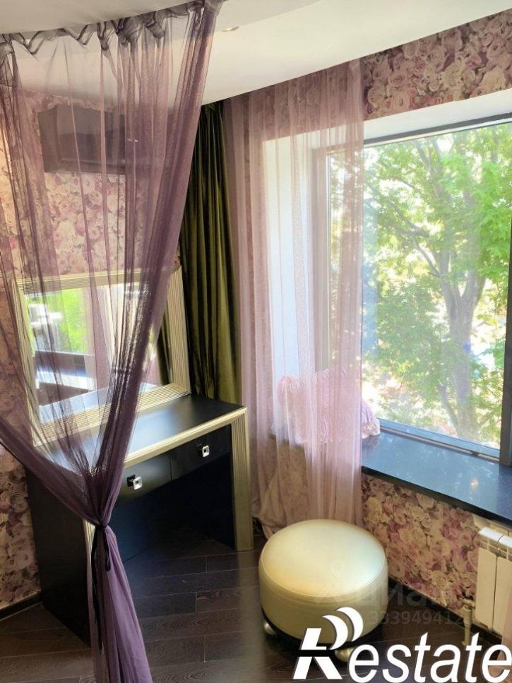 3-комн квартира улица Пирогова, 30,  д. 30
