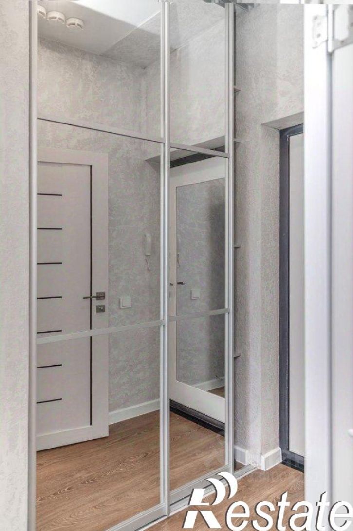 2-комн квартира улица Дмитриевой, 10Б,  д. 10Б
