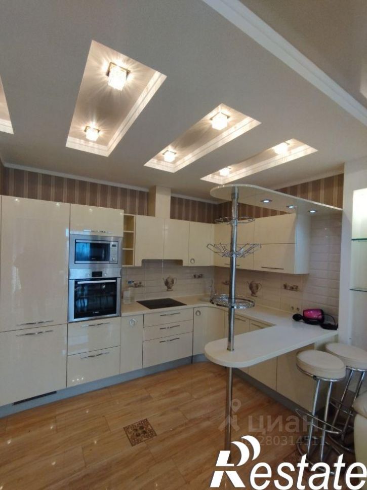 3-комн квартира Красная улица, 2,  д. 2