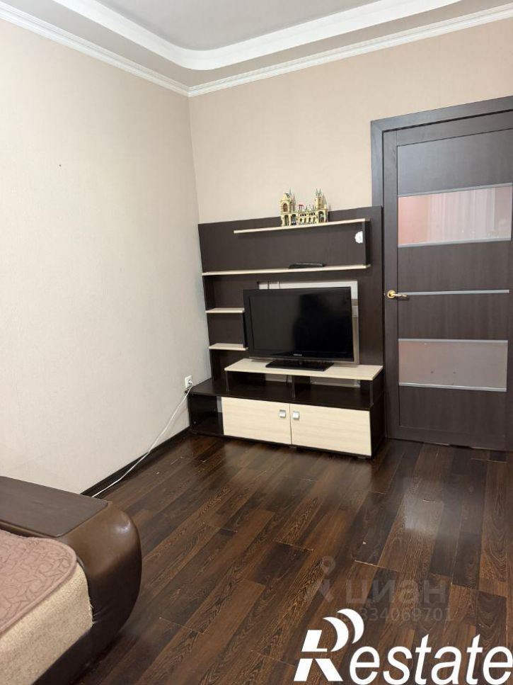 2-комн квартира улица Голенева, 17/9,  д. 17/9