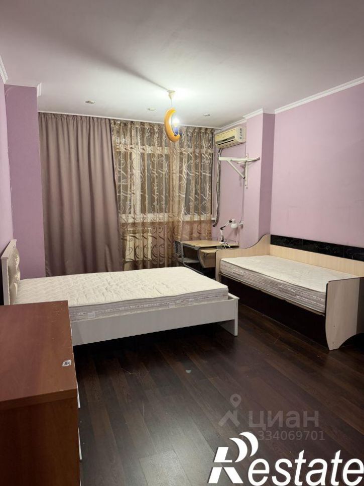 2-комн квартира улица Голенева, 17/9,  д. 17/9