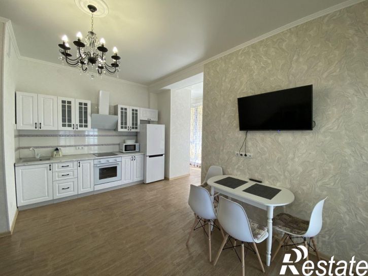3-комн квартира улица Дмитриевой, 5,  д. 5