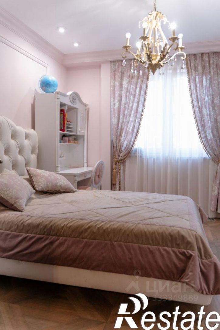 4-комн квартира улица Яна Фабрициуса, 7,  д. 7