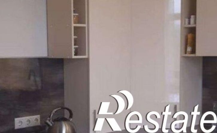 3-комн квартира улица Фурманова, 10Е,  д. 10Е