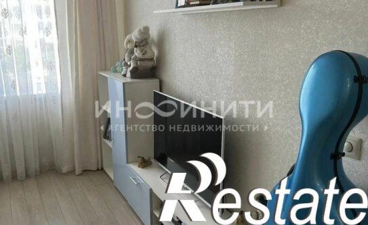 3-комн квартира улица Малышева, 7,  д. 7