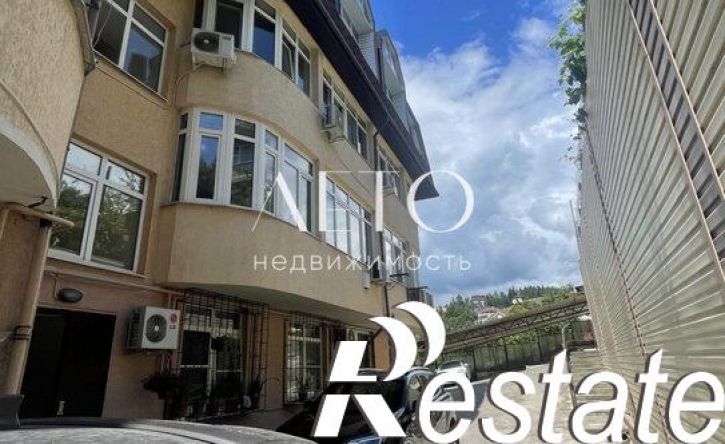 3-комн квартира улица Голенева, 17/9,  д. 17/9