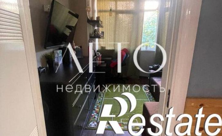 3-комн квартира улица Голенева, 17/9,  д. 17/9