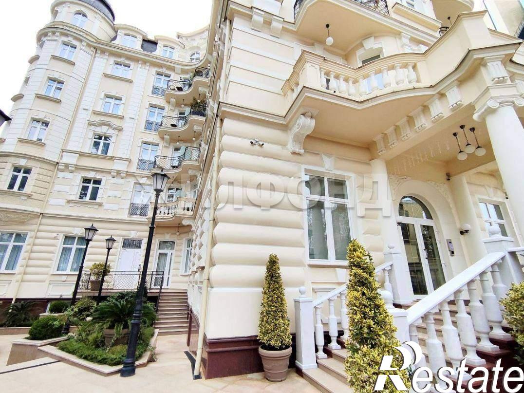 Купить студию за 28 000 000 рублей на Морской переулок, д.7