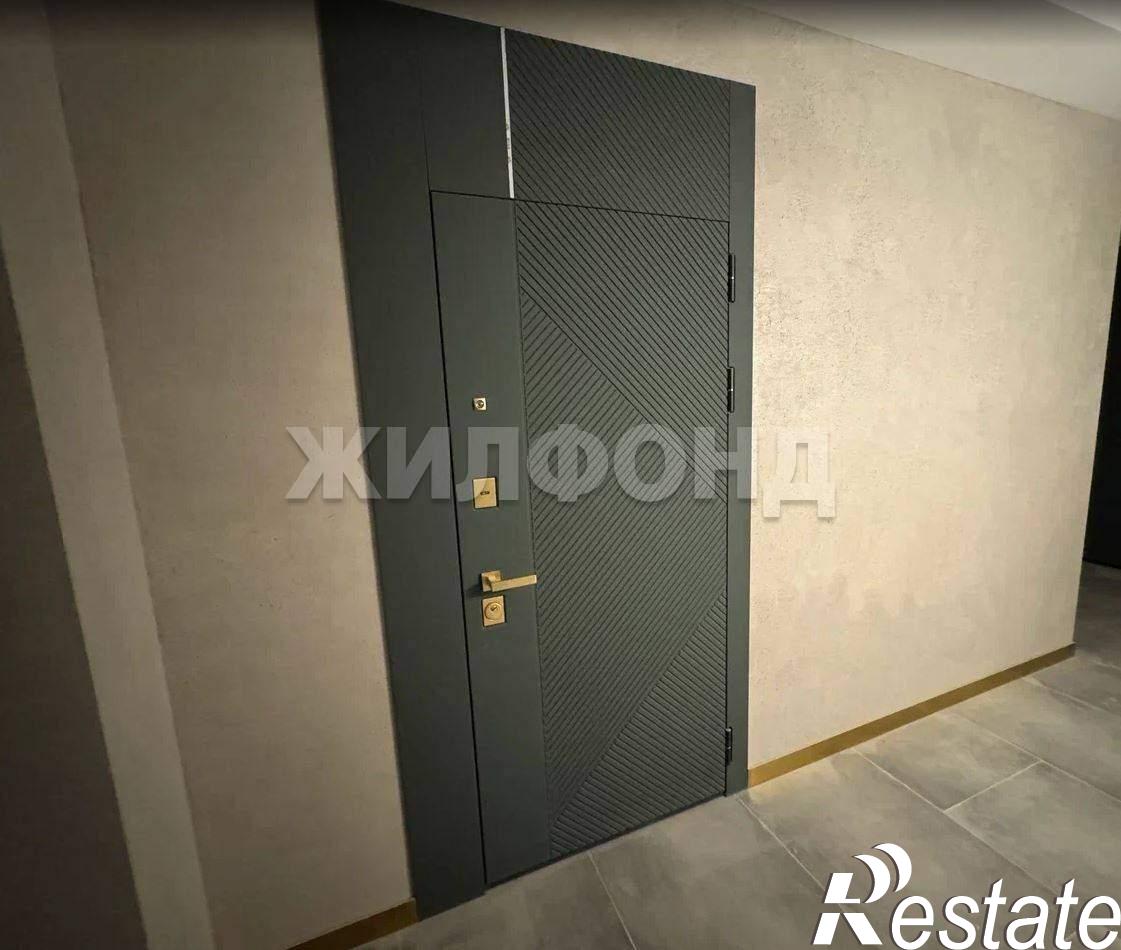 Купить студию за 14 960 000 рублей на Учительская улица, д.10