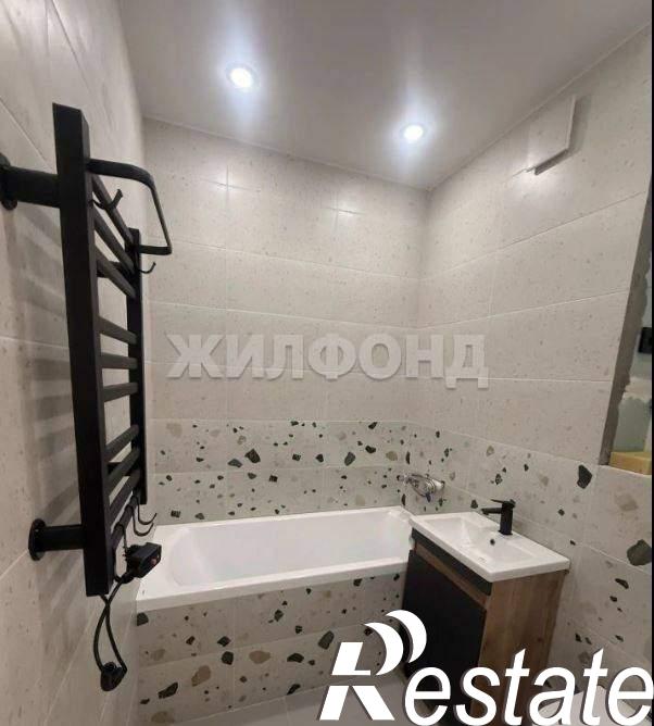 Купить квартиру за 8 500 000 рублей на Амбровая улица, д.10
