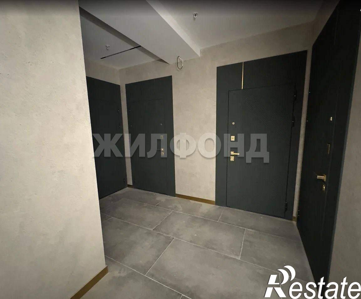 Купить квартиру за 22 080 000 рублей на Учительская улица, д.10