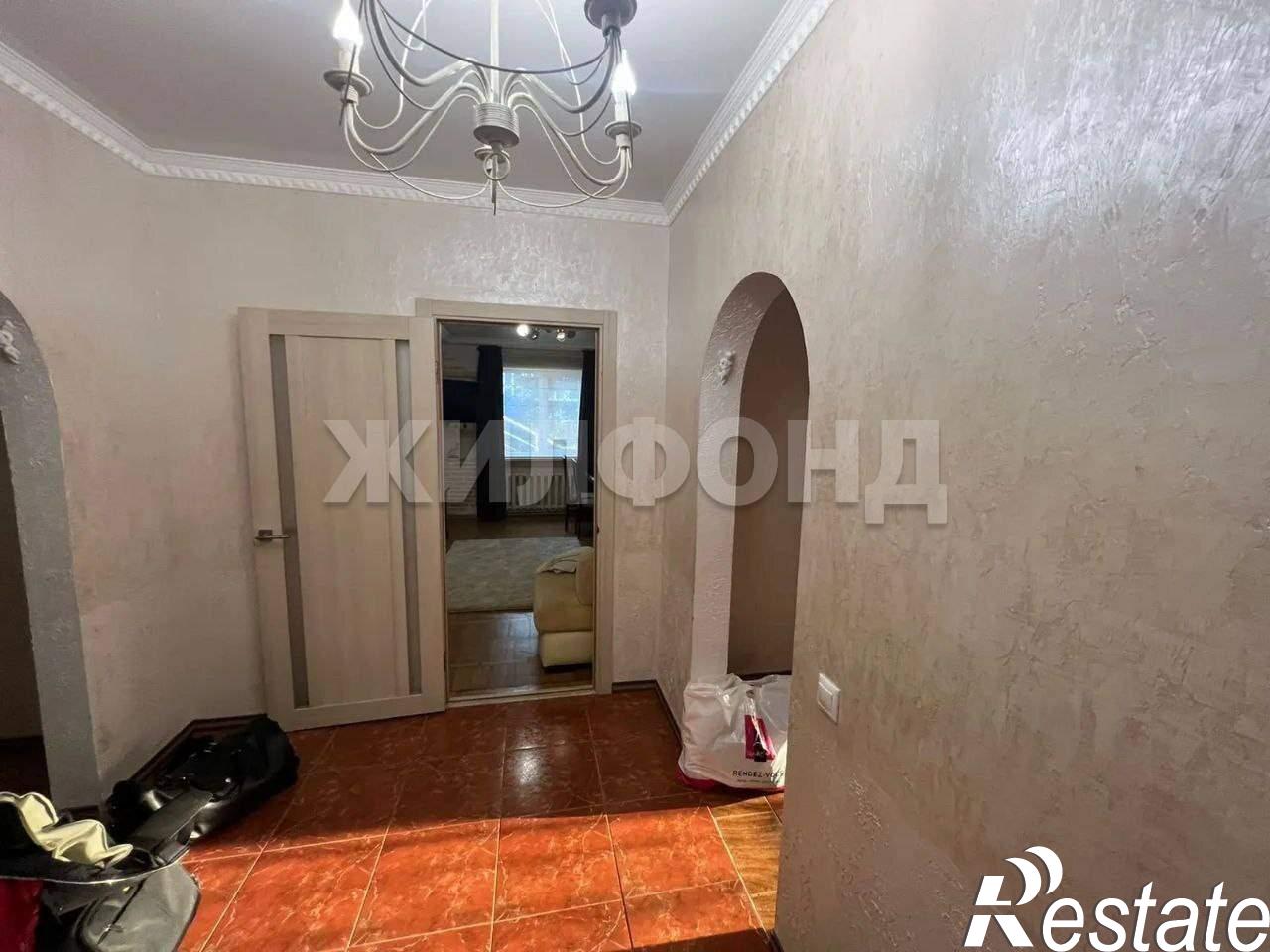 Купить квартиру за 18 500 000 рублей на Есауленко улица, д.4к3