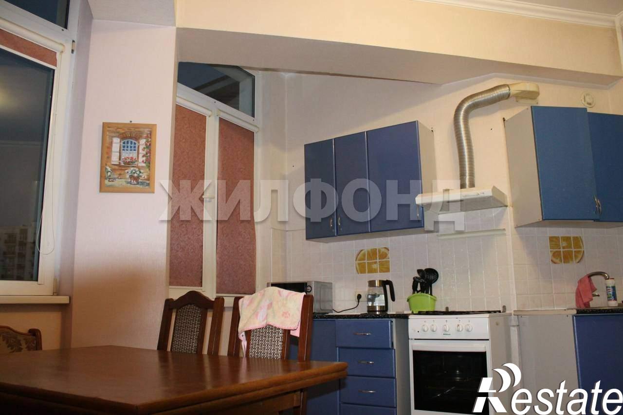 Купить квартиру за 12 400 000 рублей на Полтавская улица, д.32/4