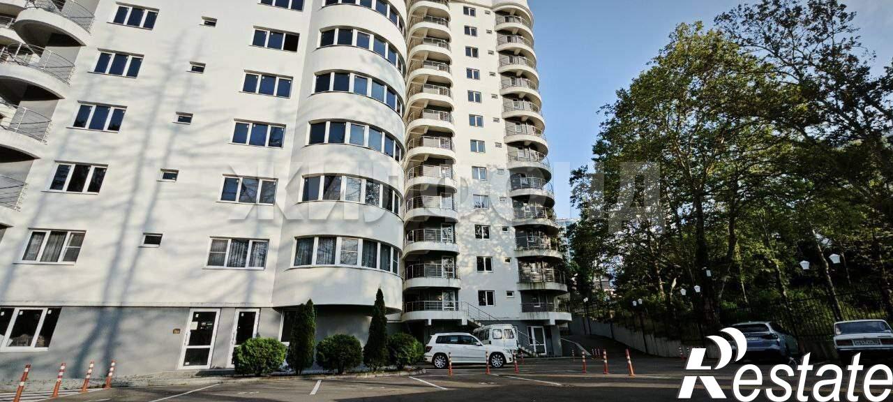 Купить квартиру за 14 990 000 рублей на Туапсинская улица, д.19