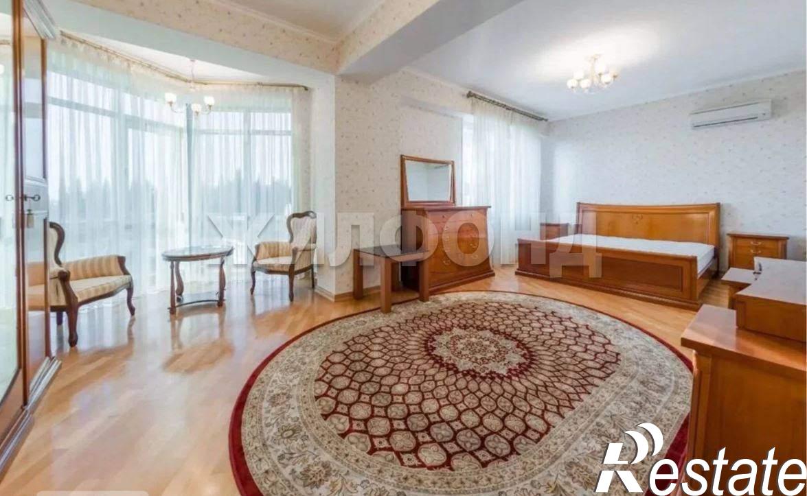 Купить квартиру за 40 000 000 рублей на Бамбуковая улица, д.44