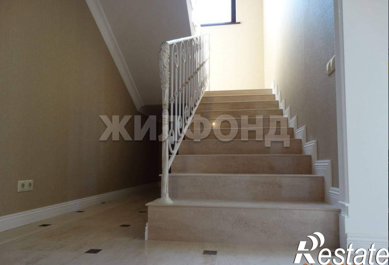 Купить дачу, дом, коттедж за 65 000 000 рублей на Вишневая улица