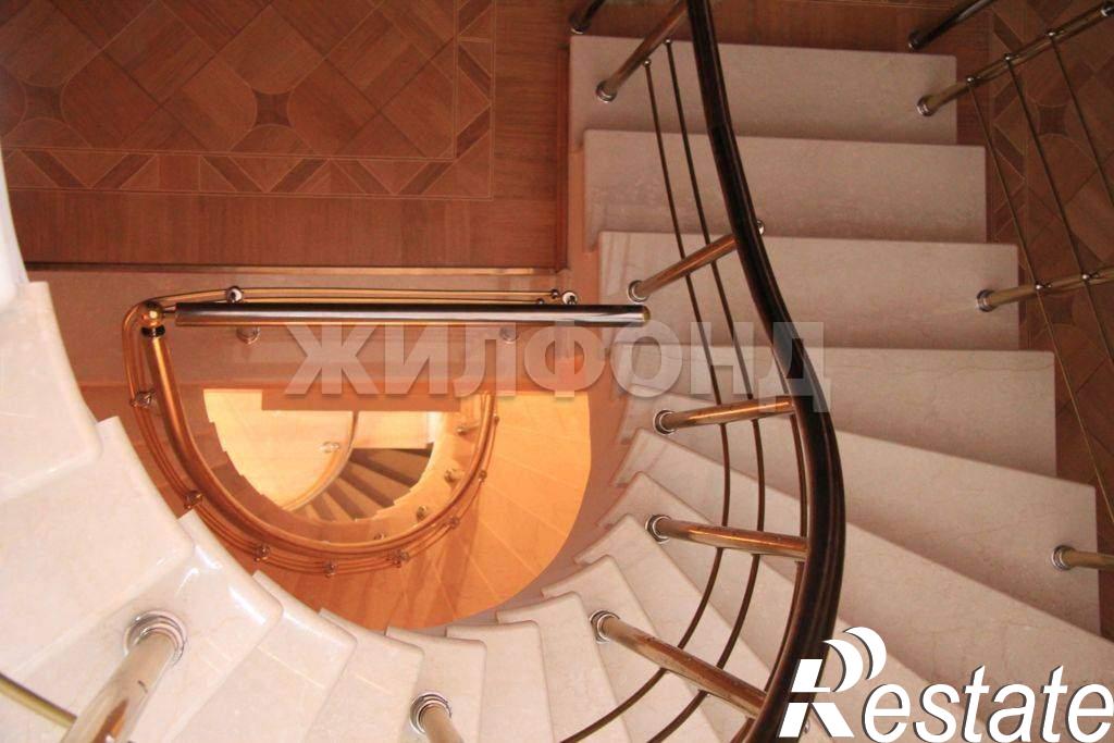 Купить дачу, дом, коттедж за 140 000 000 рублей на Чекменева улица