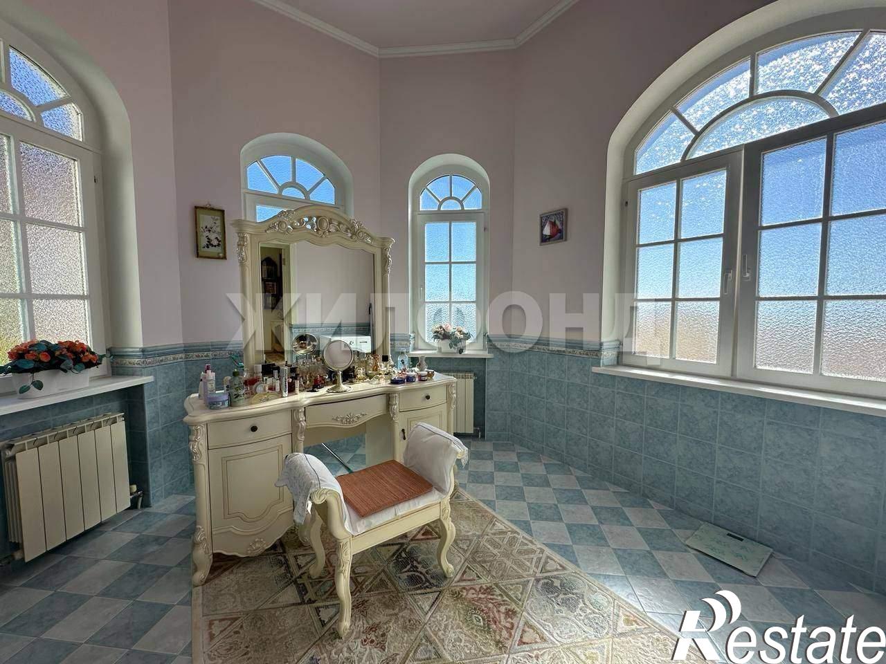 Купить дачу, дом, коттедж за 189 000 000 рублей на Ясногорская улица