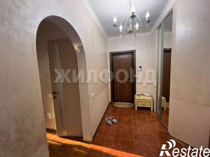 3-комн квартира Есауленко улица, д.4к3