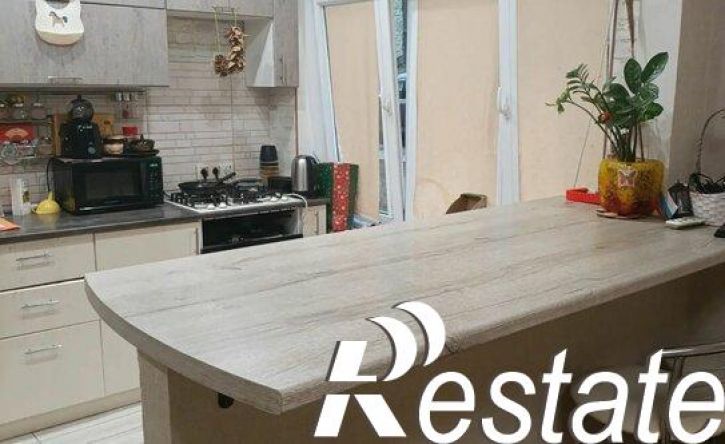 3-комн квартира улица Дмитриевой, 30,  д. 30