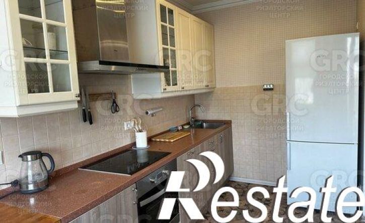 3-комн квартира улица Роз, 52,  д. 52