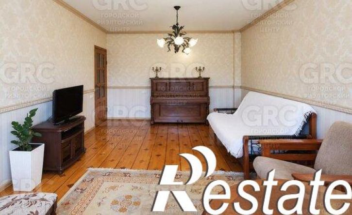 5-комн квартира улица Гагарина, 60,  д. 60