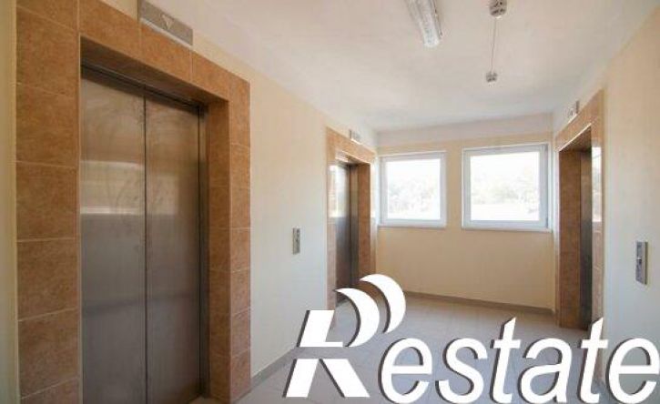 2-комн квартира улица Есауленко, 1Б,  д. 1Б