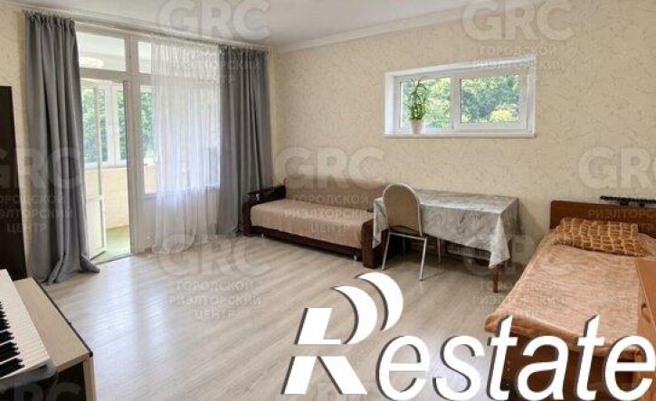 2-комн квартира улица Глазунова, 1,  д. 1
