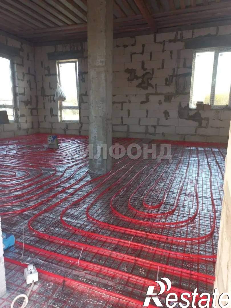 Купить дачу, дом, коттедж за 12 500 000 рублей на Черновицкая улица