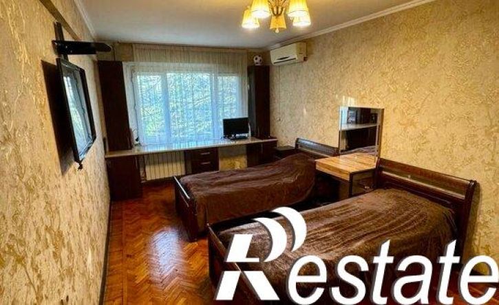 3-комн квартира улица Макаренко, 8,  д. 8